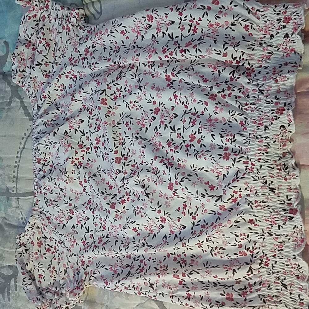 Cute pink flower woman's top